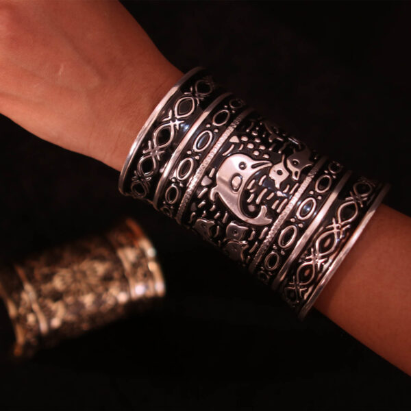 Silk Friendship Bracelets-woven Bracelet-braided Bracelet-macrame-knotted-pattern-wristband-surfer  Bracelet-ethnic-tribal Bracelet-tie On - Etsy