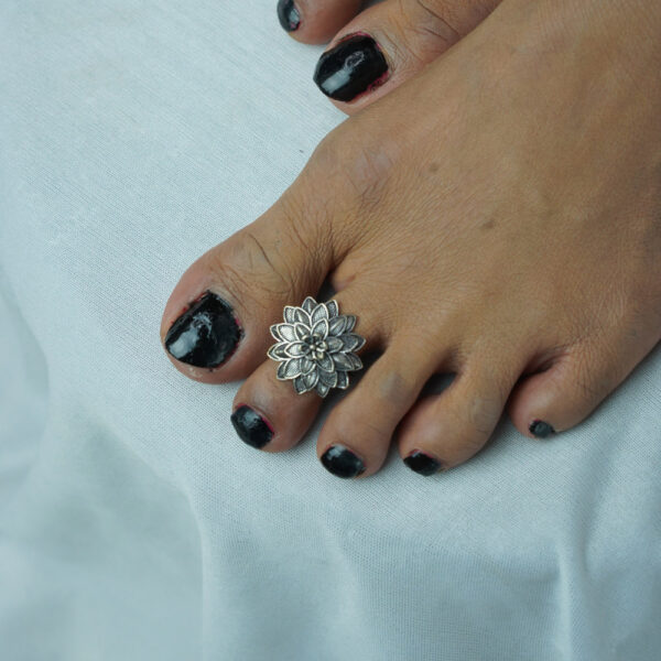 Oxidised Simple Toe Ring - Mata Payals Exclusive Silver Jewellery
